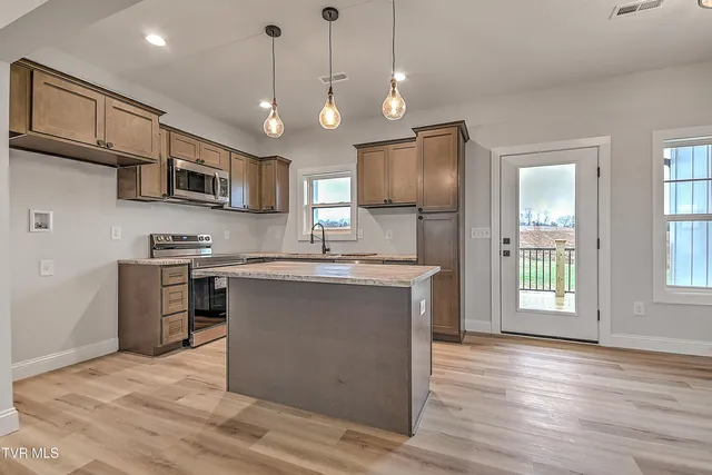 $468,000 | 3270 Old State Rte 34, Limestone, TN 37681