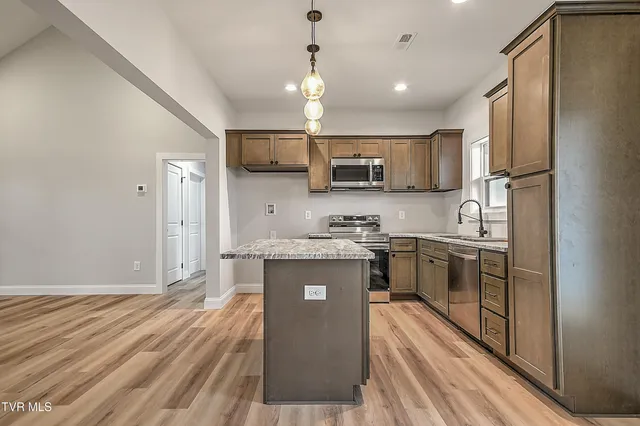 $468,000 | 3270 Old State Rte 34, Limestone, TN 37681