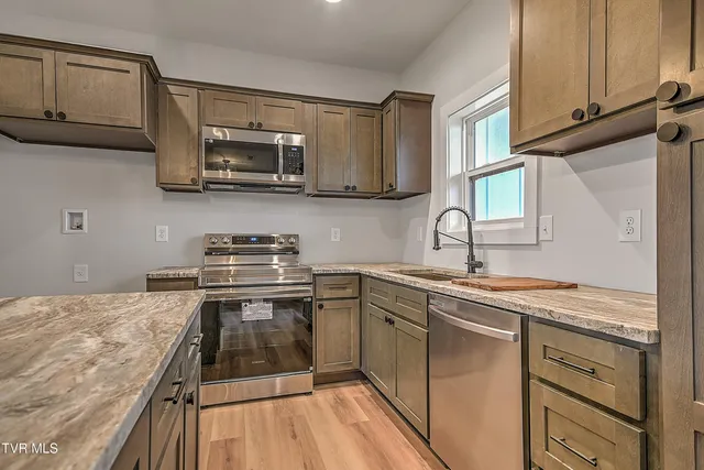 $468,000 | 3270 Old State Rte 34, Limestone, TN 37681