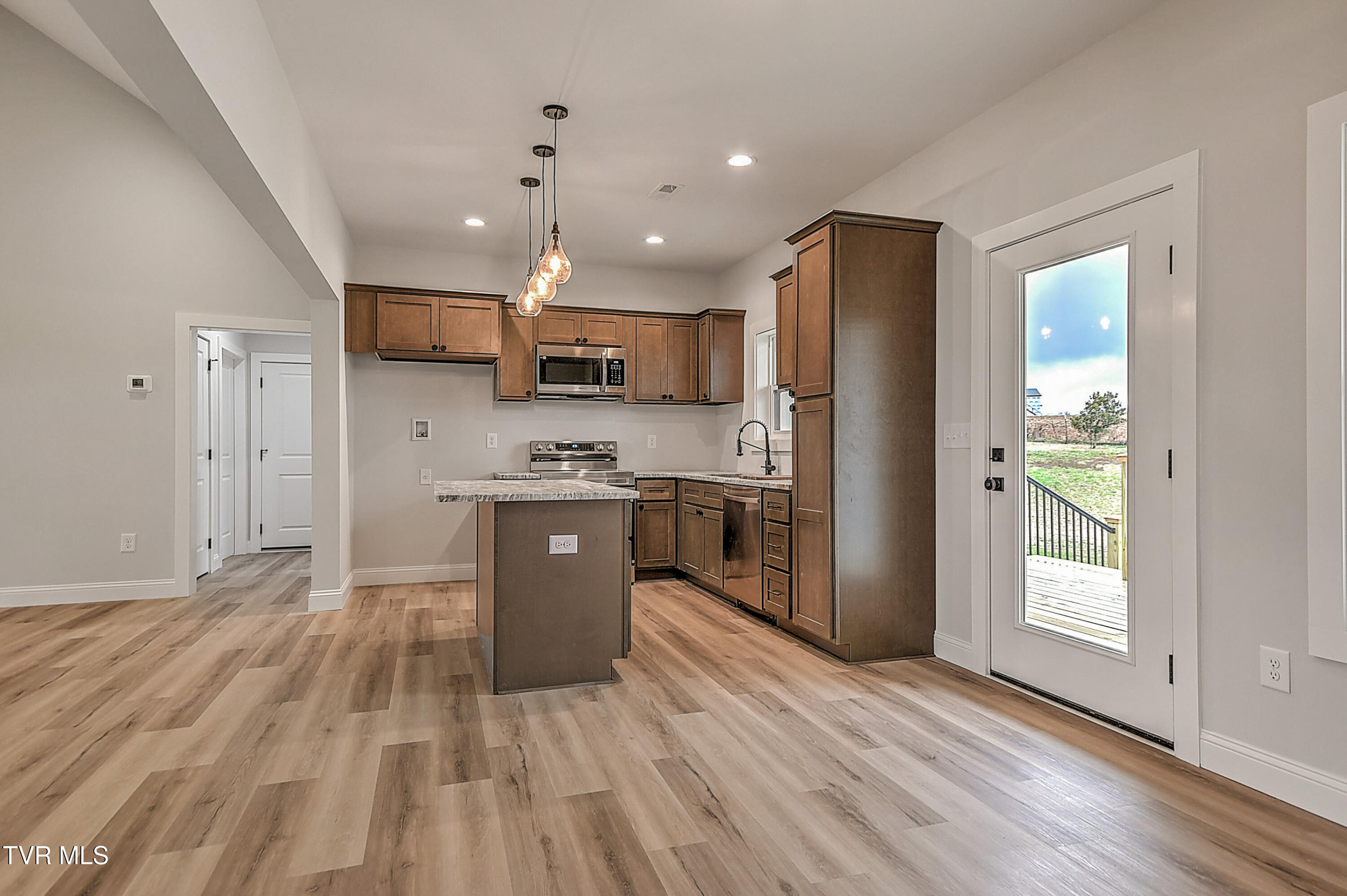 3270 Old State Rte 34 Limestone, TN 37681 - Photo 22 of 46 3270 Old State Rte 34 TH-22