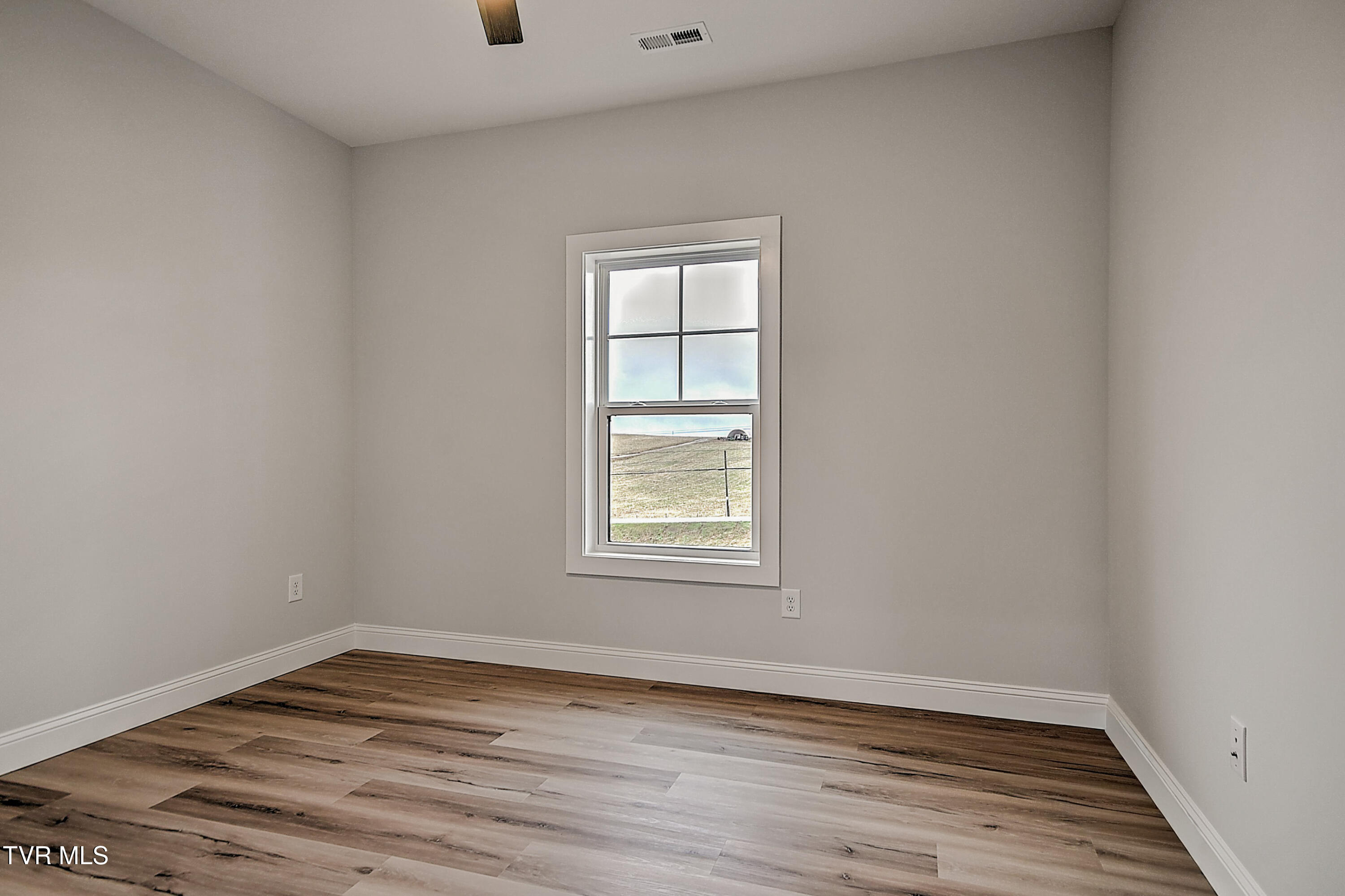 3270 Old State Rte 34 Limestone, TN 37681 - Photo 23 of 46 3270 Old State Rte 34 TH-23