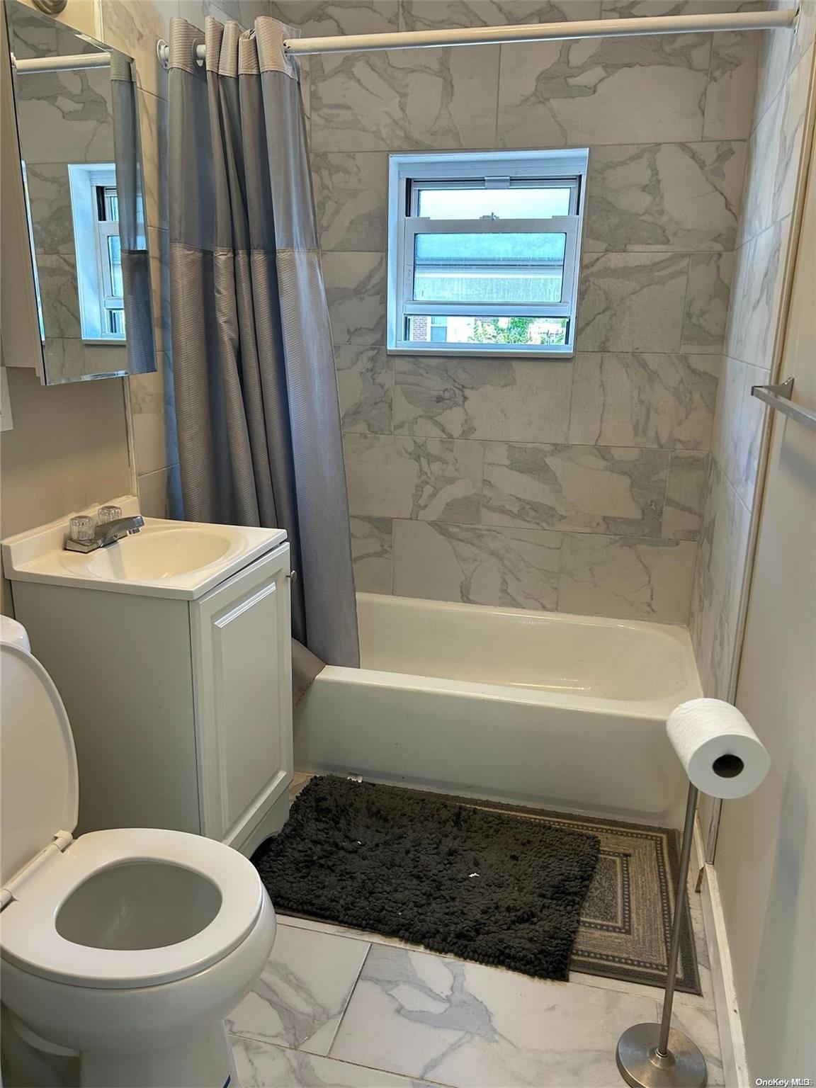 107-25 Springfield Boulevard Queens, NY 11429 - Photo 5 of 7