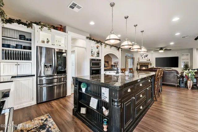 a bath tub sitting in a bathroom next to a tub