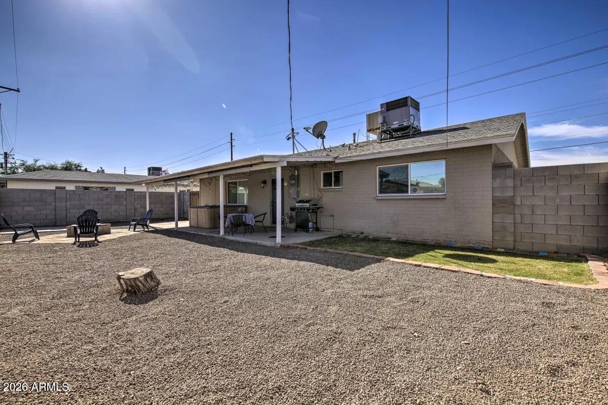 609 South Priest Drive Tempe, AZ 85281 - Photo 31 of 35 32 Large