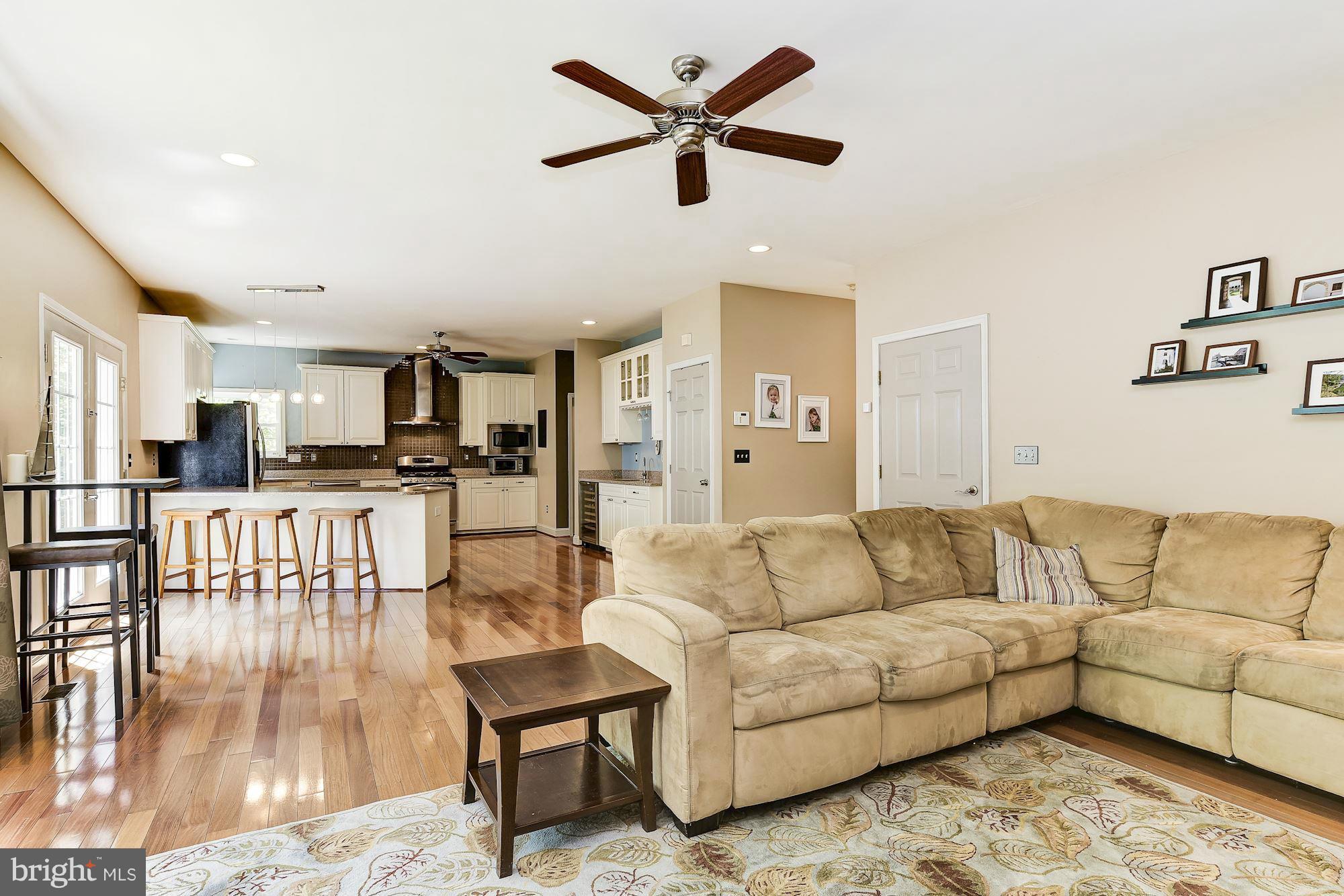 127 Church Road Arnold, MD 21012 - Photo 10 of 30 Family Room