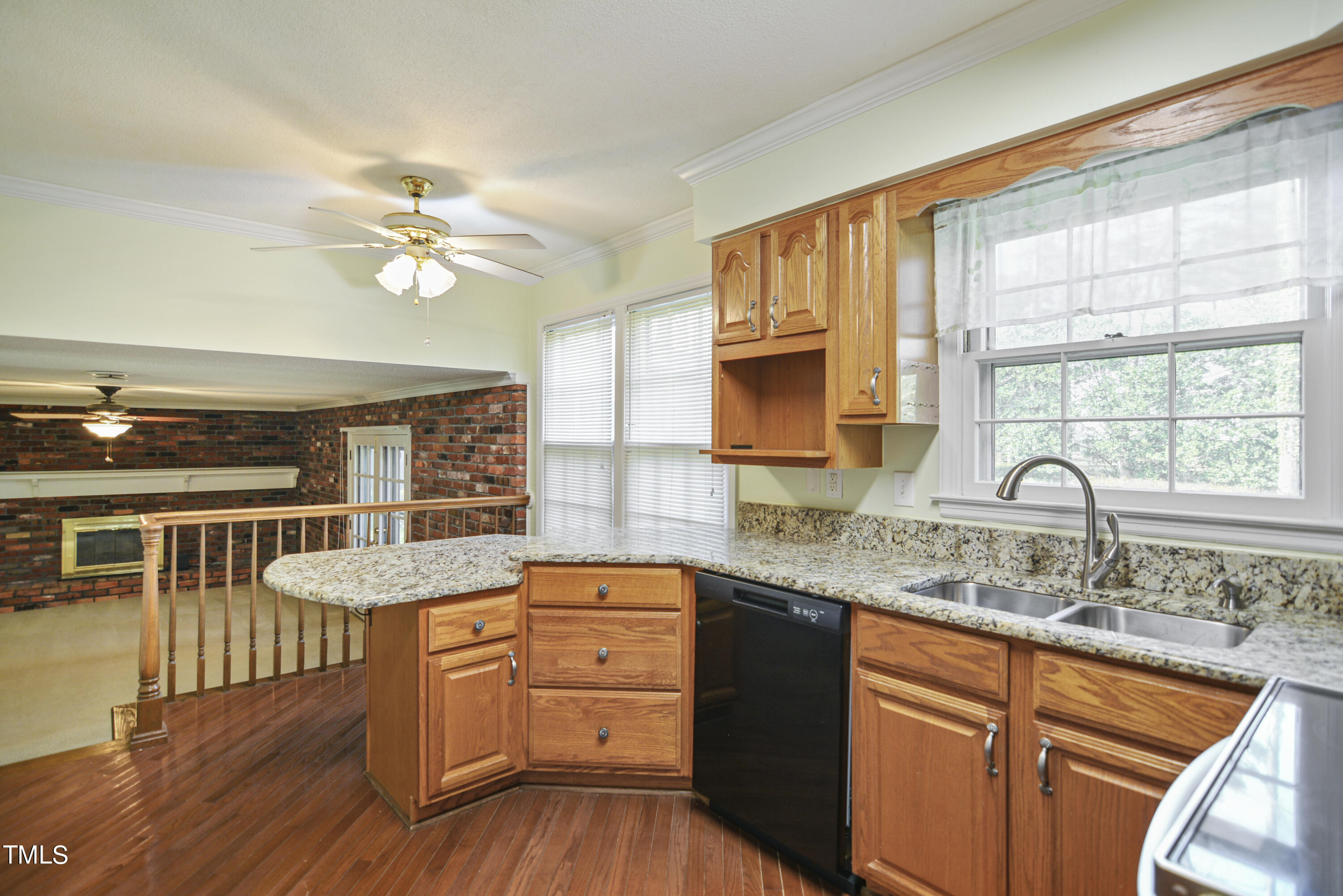 905 Hemingway Drive Raleigh, NC 27609 - Photo 9 of 23 09