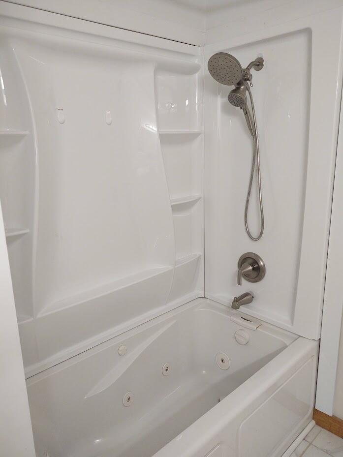 3235 West Giles Road Muskegon, MI 49445 - Photo 14 of 23 giles bathroom 3