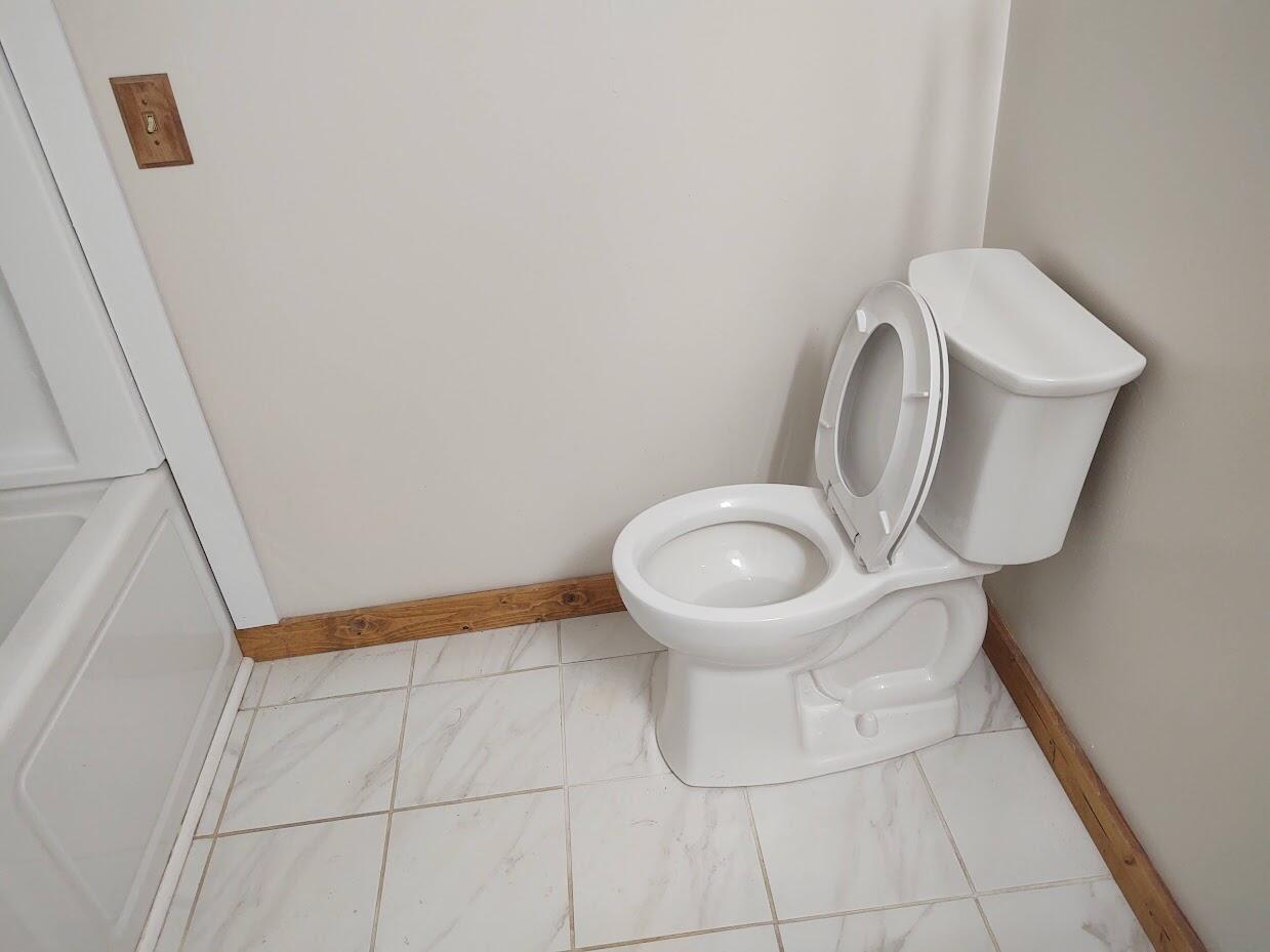 3235 West Giles Road Muskegon, MI 49445 - Photo 15 of 23 giles bathroom 2