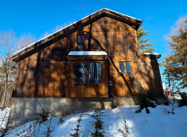 $400,000 | 27 Island Drive, Madison, NH 03849