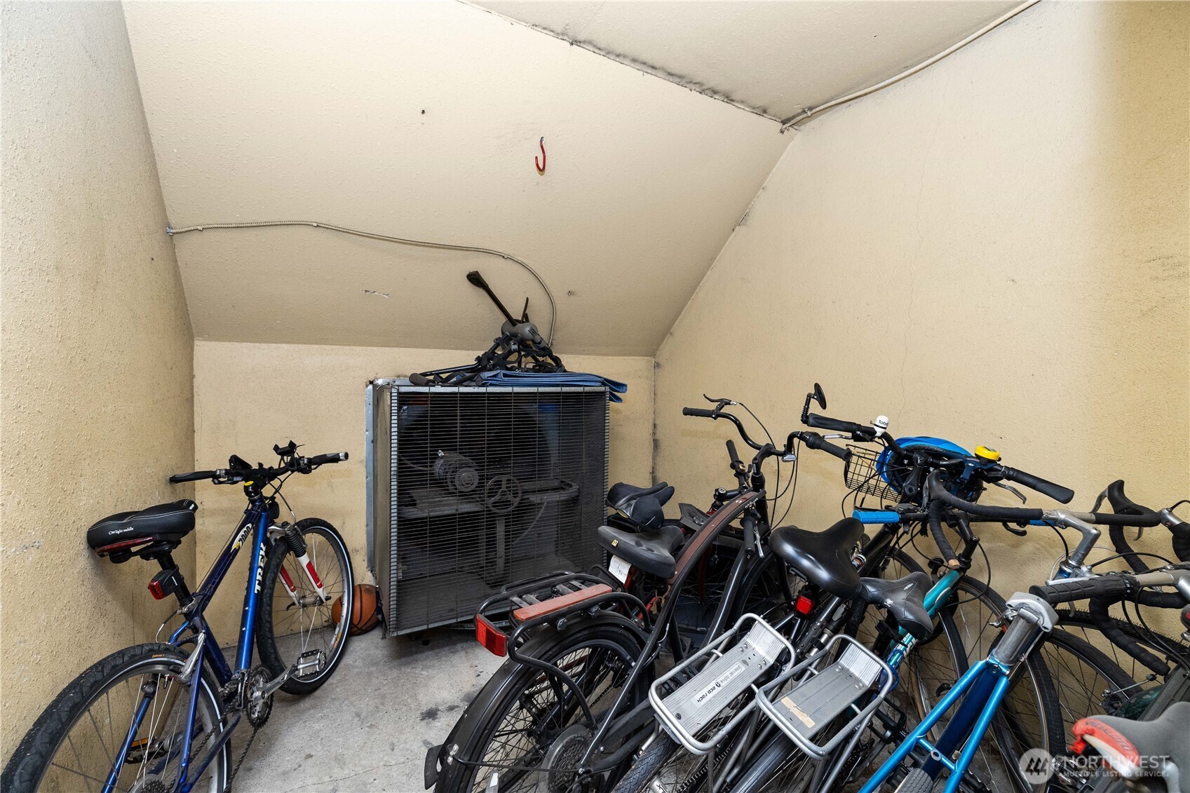 2901 South Jackson Street, Unit 101 Seattle, WA 98144 - Photo 23 of 28