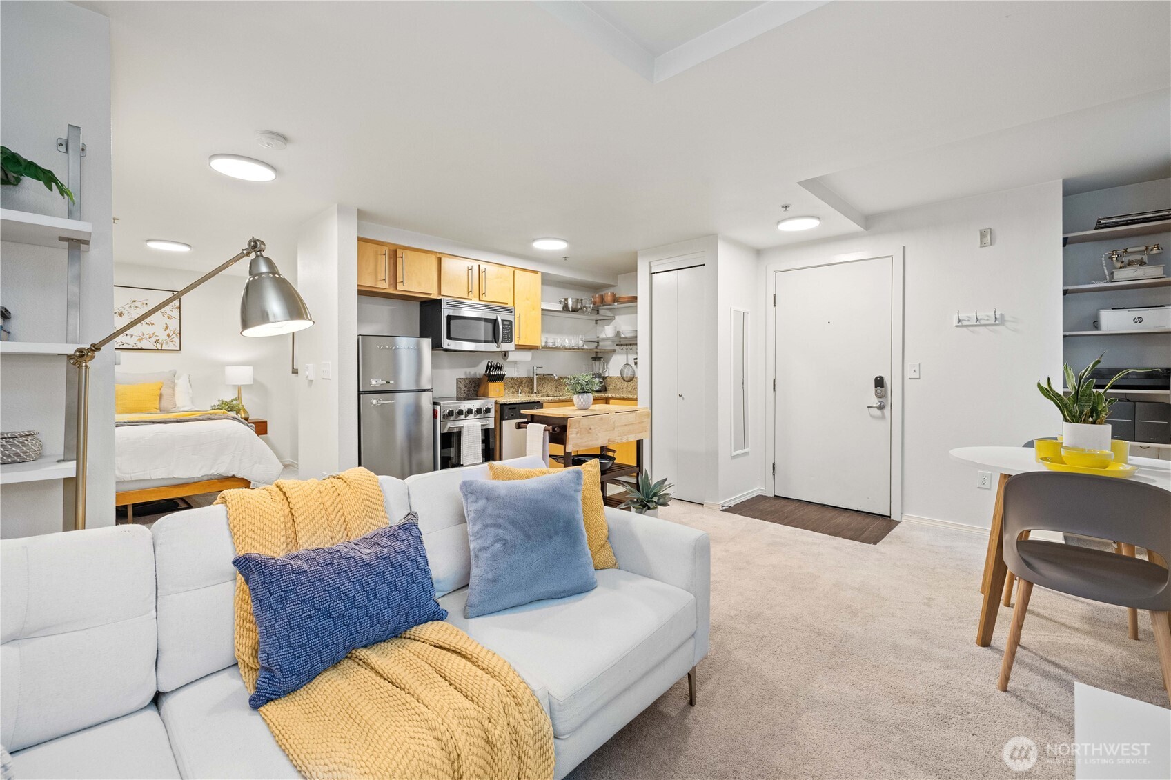 2901 South Jackson Street, Unit 101 Seattle, WA 98144 - Photo 3 of 28