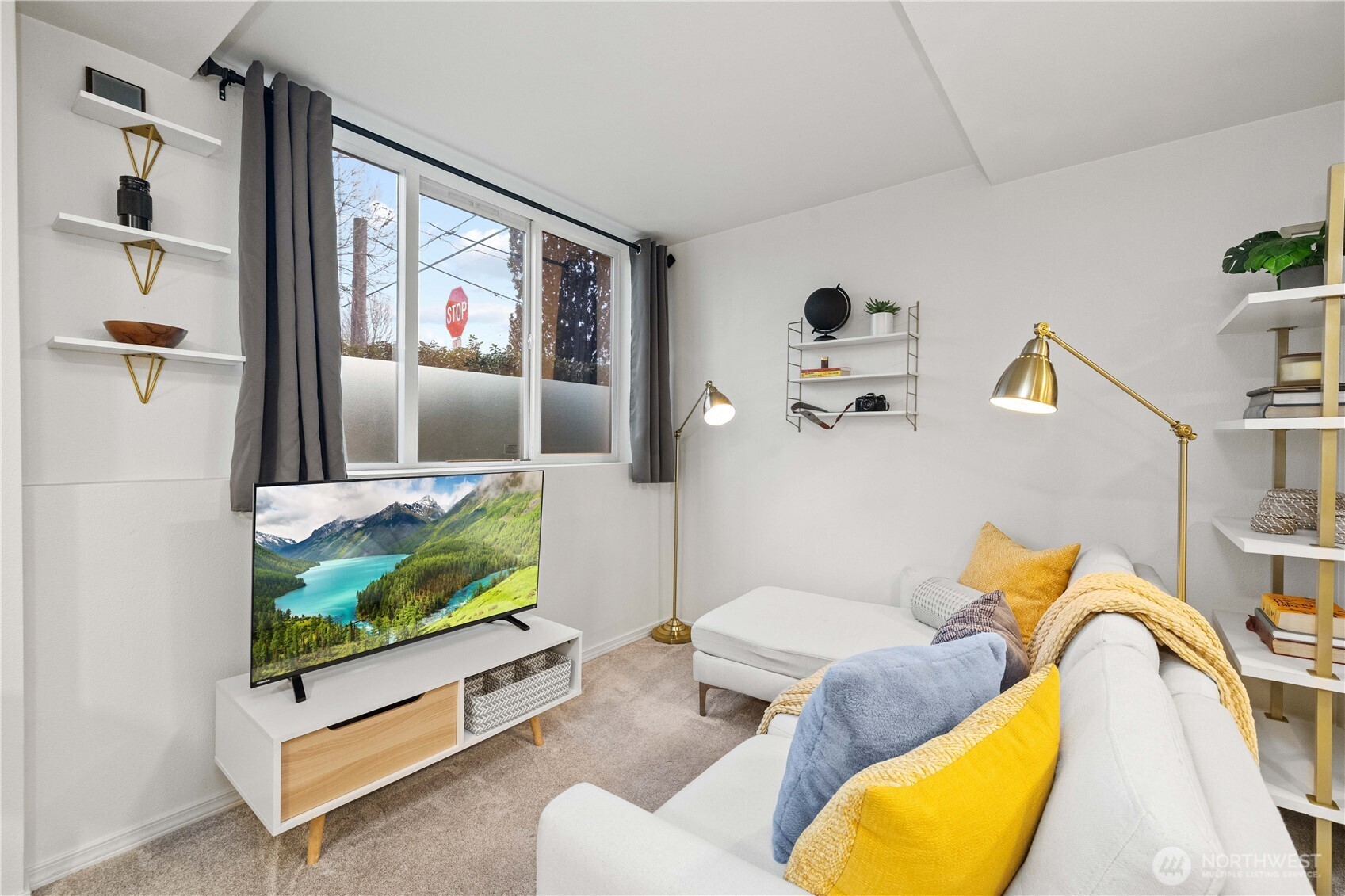 2901 South Jackson Street, Unit 101 Seattle, WA 98144 - Photo 4 of 28