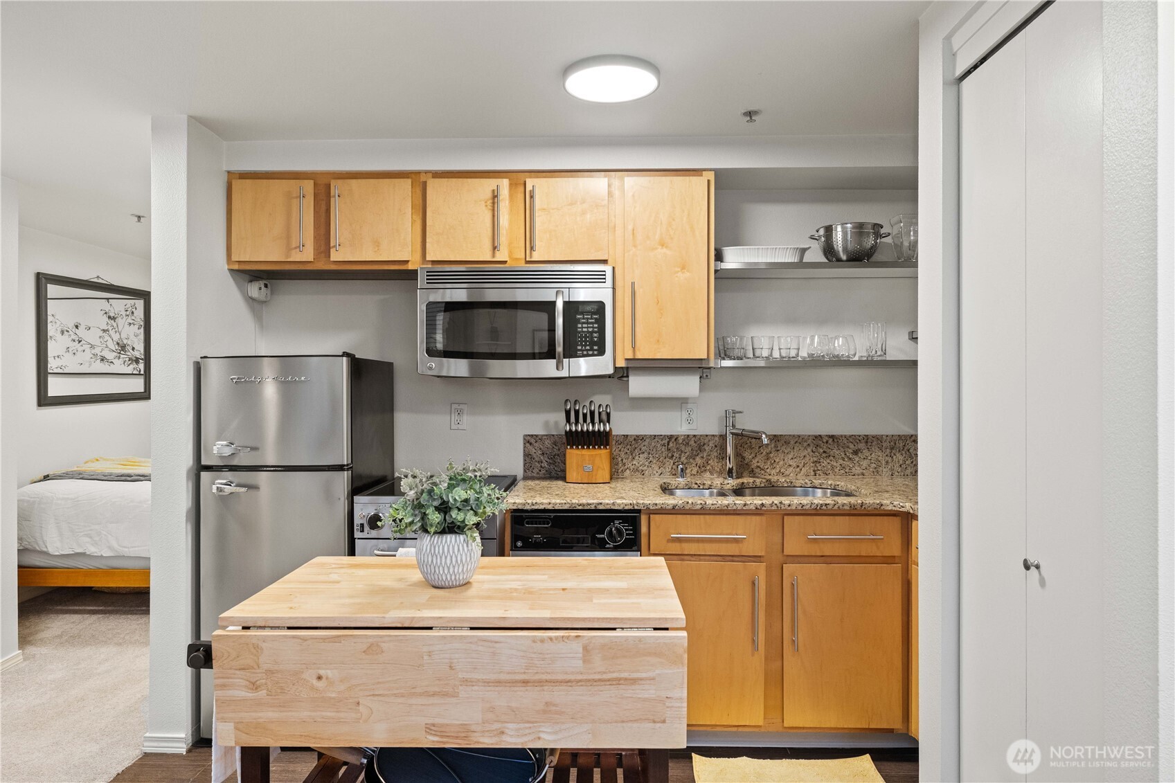 2901 South Jackson Street, Unit 101 Seattle, WA 98144 - Photo 9 of 28