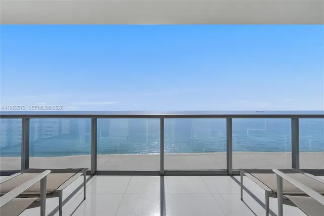 $18,500 | 3737 Collins Avenue, Unit S1501, Miami Beach, FL 33140