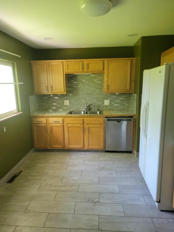2111 Lehner Road Columbus, OH 43224 - Photo 8 of 11 2023-05-30_17-53-38