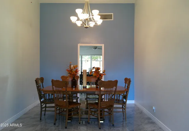 $550,000 | 808 West Isabella Avenue, Mesa, AZ 85210