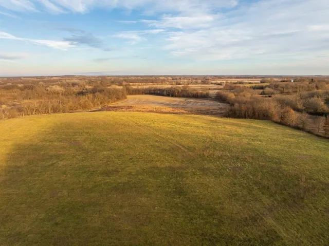 $2,250,000 | 1225 Road Garden, Garden City, MO 64747