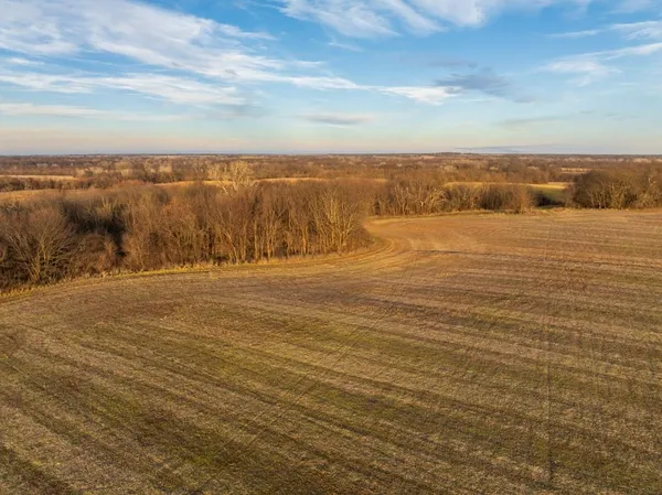 $2,200,000 | 1225 Road Garden, Garden City, MO 64747