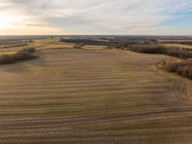 $2,250,000 | 1225 Road Garden, Garden City, MO 64747