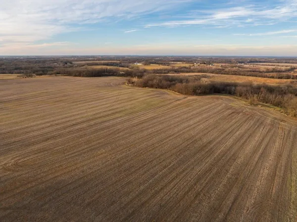 $2,200,000 | 1225 Road Garden, Garden City, MO 64747