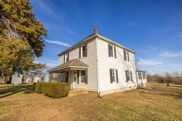$2,200,000 | 1225 Road Garden, Garden City, MO 64747