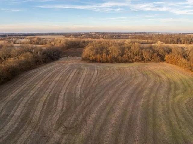 $2,250,000 | 1225 Road Garden, Garden City, MO 64747