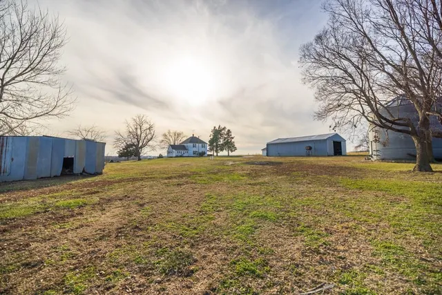 $2,250,000 | 1225 Road Garden, Garden City, MO 64747