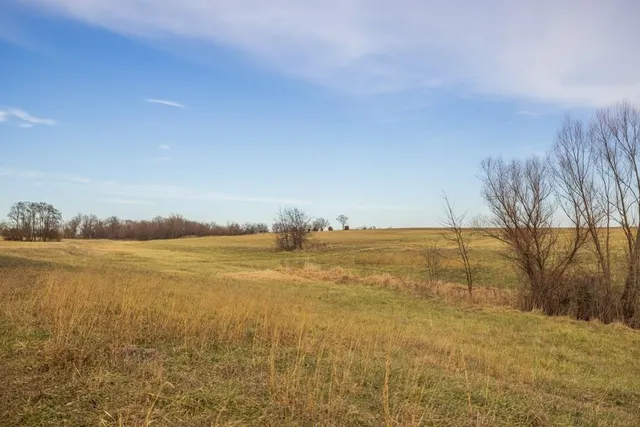 $2,250,000 | 1225 Road Garden, Garden City, MO 64747