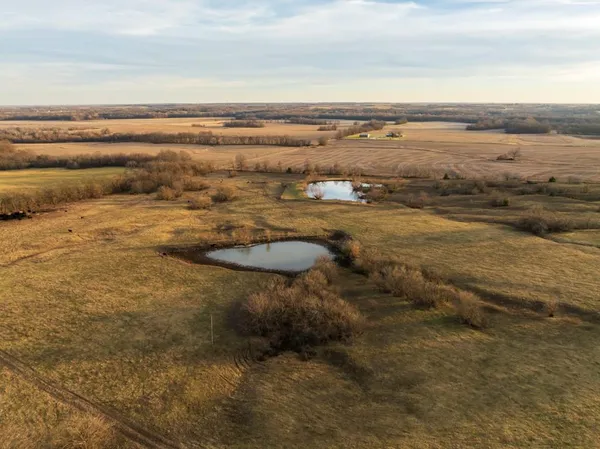 $2,200,000 | 1225 Road Garden, Garden City, MO 64747