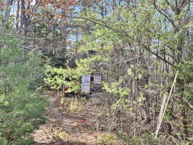 $90,000 | 2738 Burkettville Road, Liberty, ME 04949