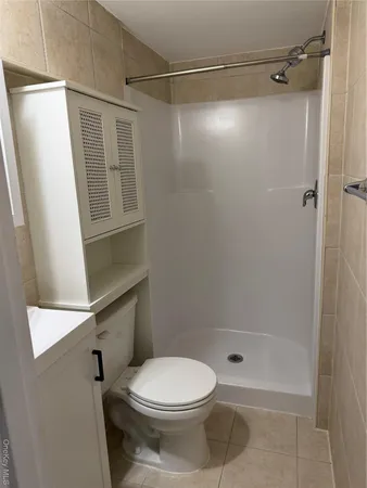 $1,900 | 94 4th Avenue, Unit 208, Bay Shore, NY 11706