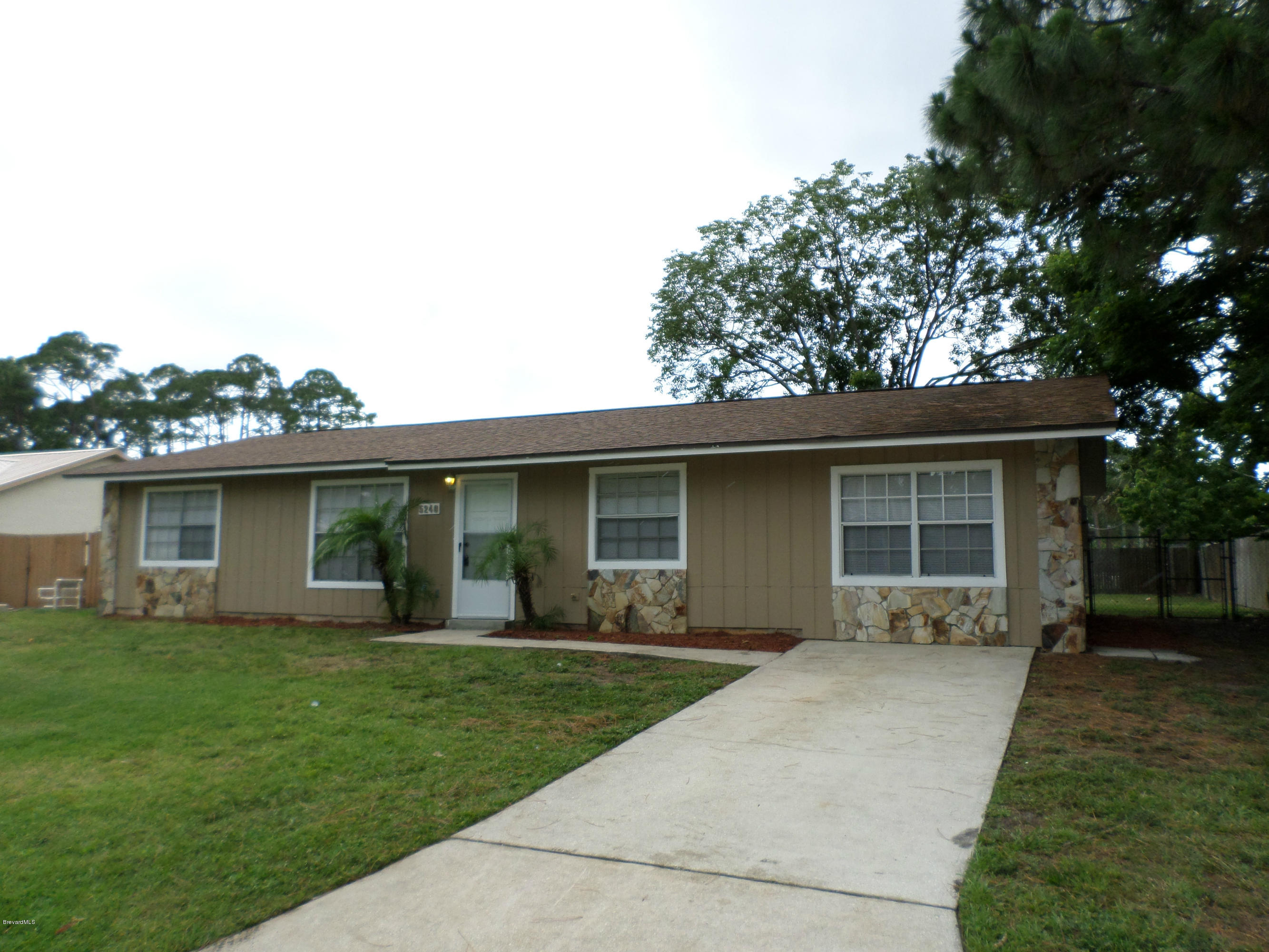 5240 Holden Road Cocoa, FL 32927 - Photo 1 of 15 Front