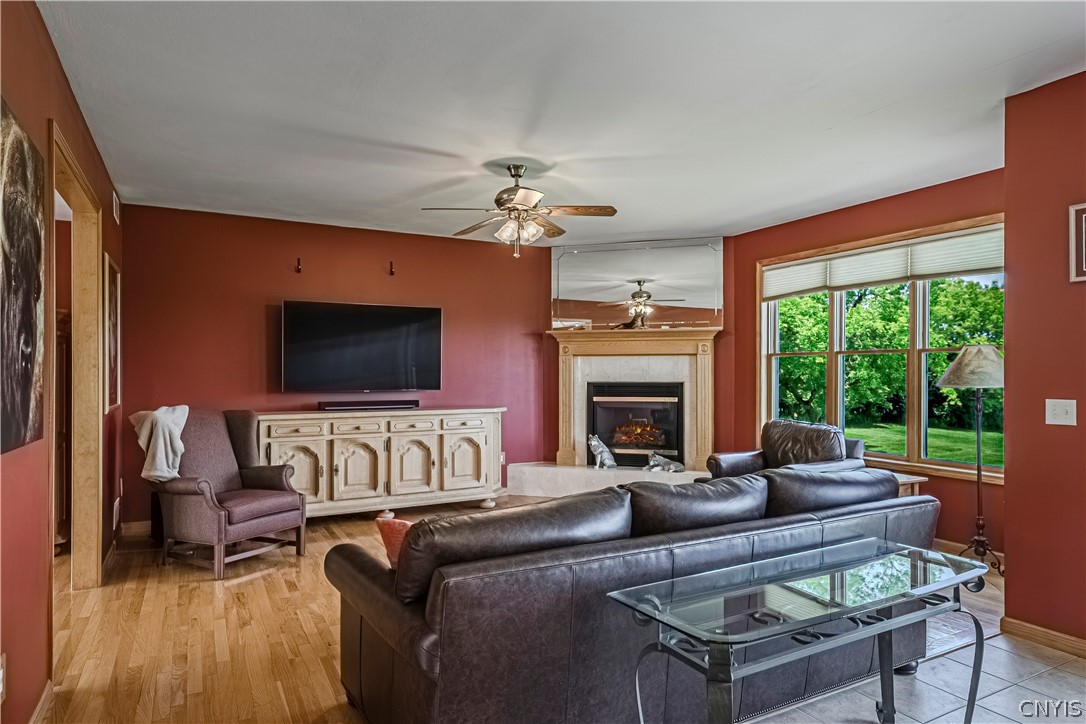 8925 Tibbitts Road New Hartford, NY 13413 - Photo 13 of 49