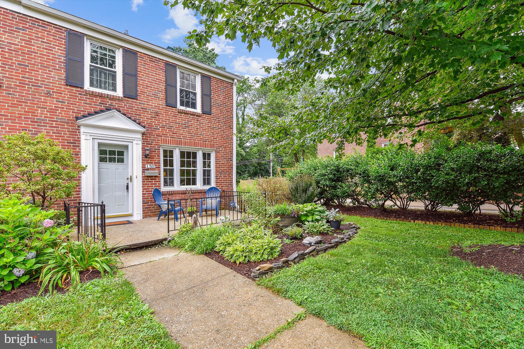 130 Stanmore Road Baltimore, MD 21212 - Photo 1 of 70 a front view of a house with garden