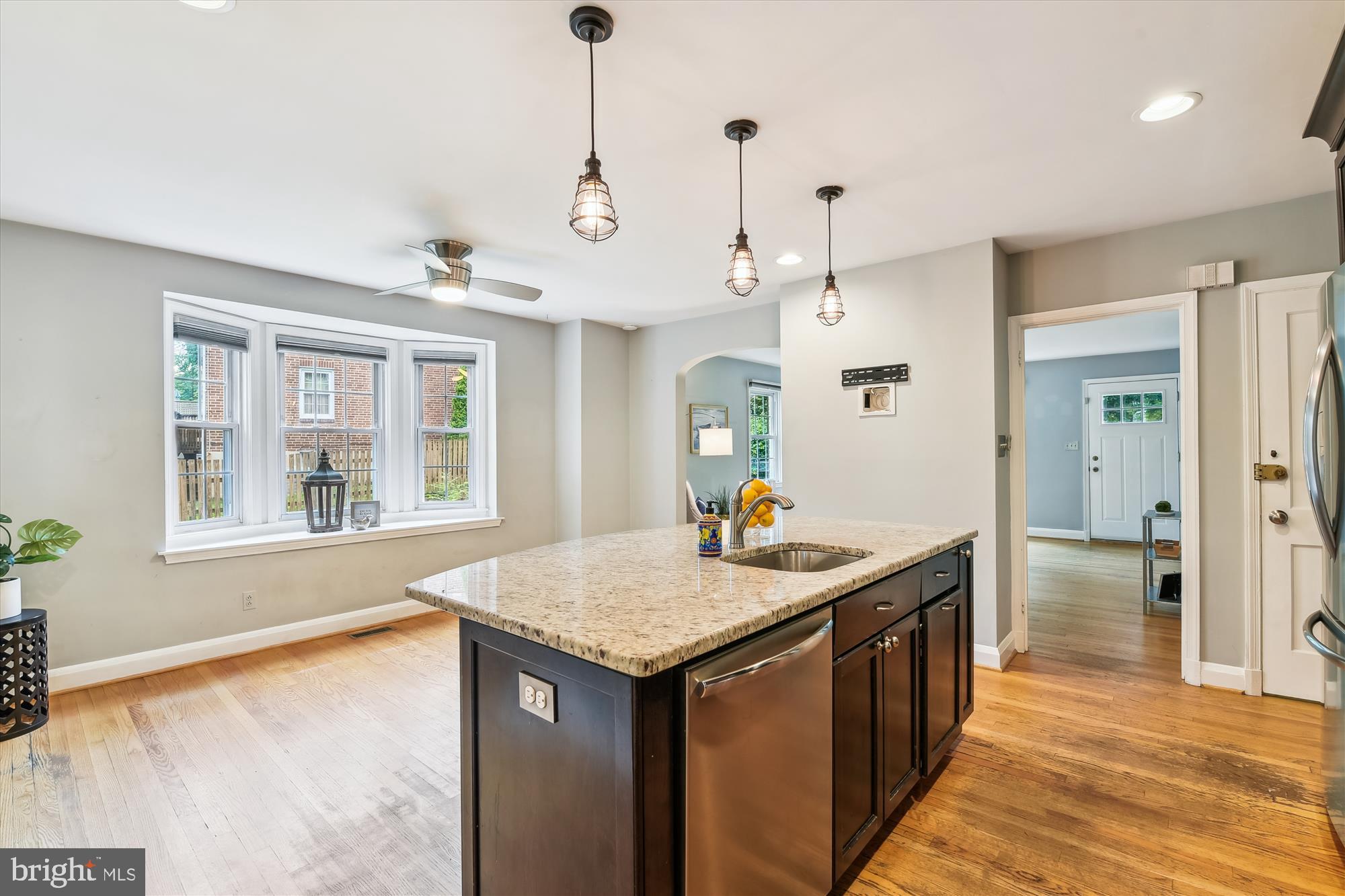 130 Stanmore Road Baltimore, MD 21212 - Photo 14 of 70 GRANITE COUNTERTOPS