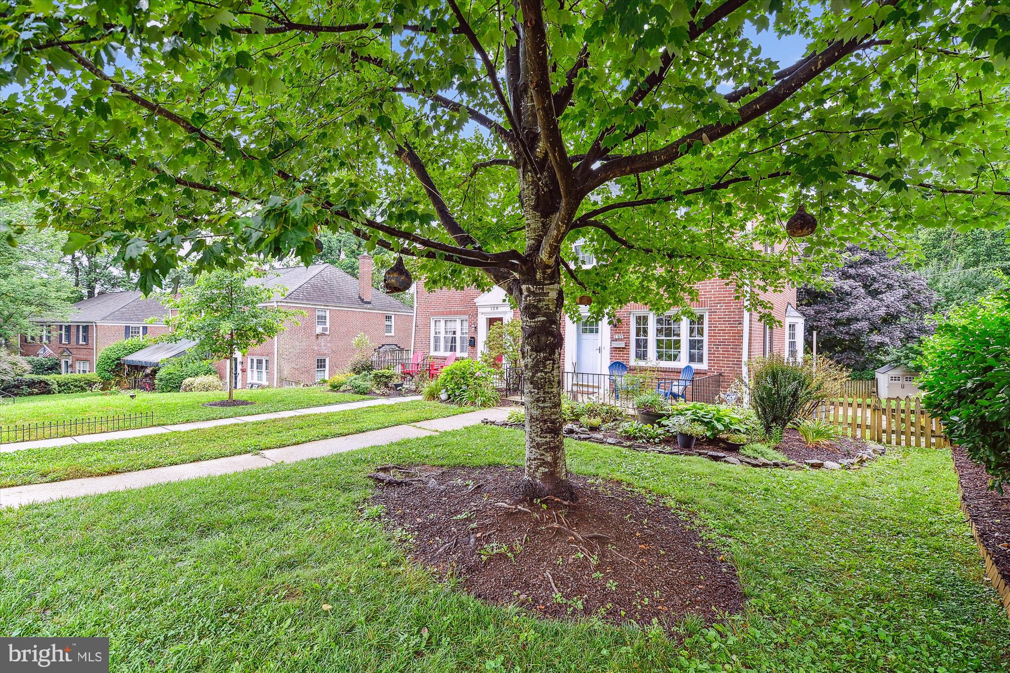 130 Stanmore Road Baltimore, MD 21212 - Photo 57 of 70 a front view of a house with garden