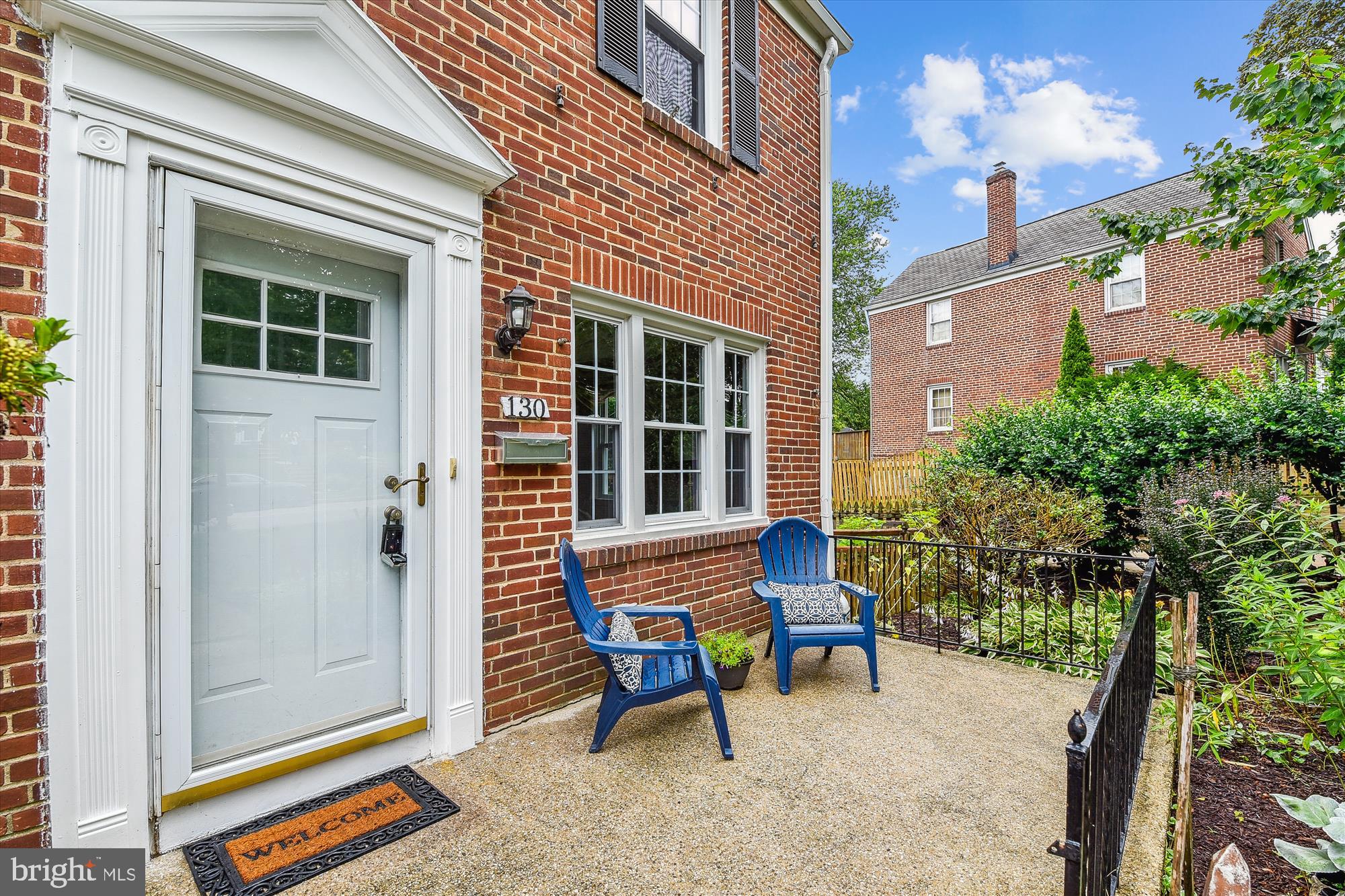 130 Stanmore Road Baltimore, MD 21212 - Photo 6 of 70 STORM DOOR & EXTERIOR LIGHTING
