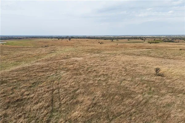 $140,000 | 2 230th Road, Nowata, OK 74048