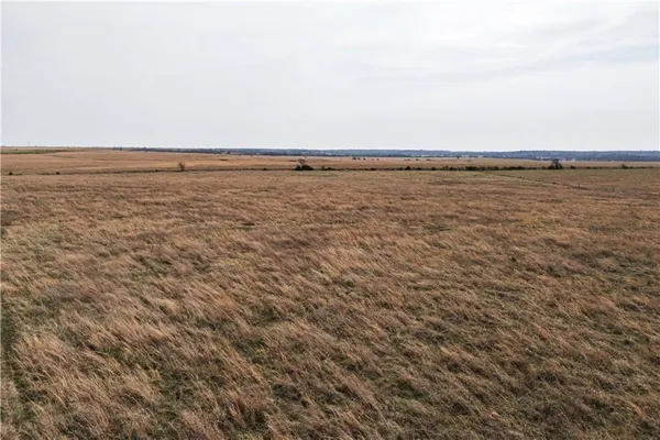 $140,000 | 2 230th Road, Nowata, OK 74048