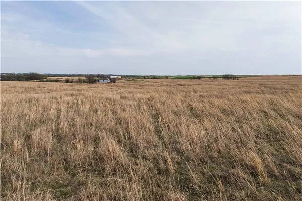 $140,000 | 2 230th Road, Nowata, OK 74048