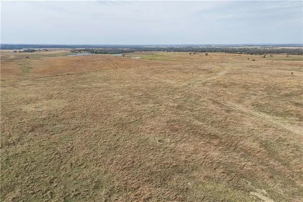 $140,000 | 2 230th Road, Nowata, OK 74048