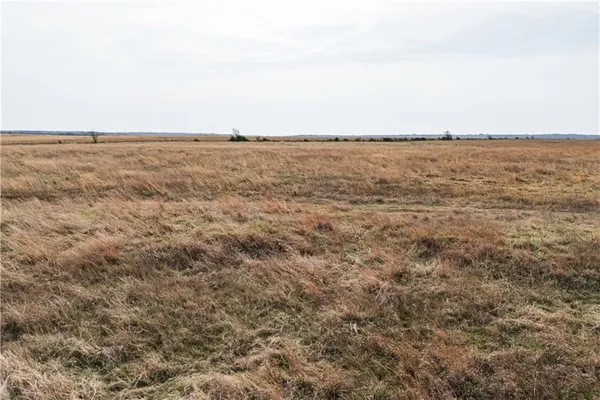 $140,000 | 2 230th Road, Nowata, OK 74048