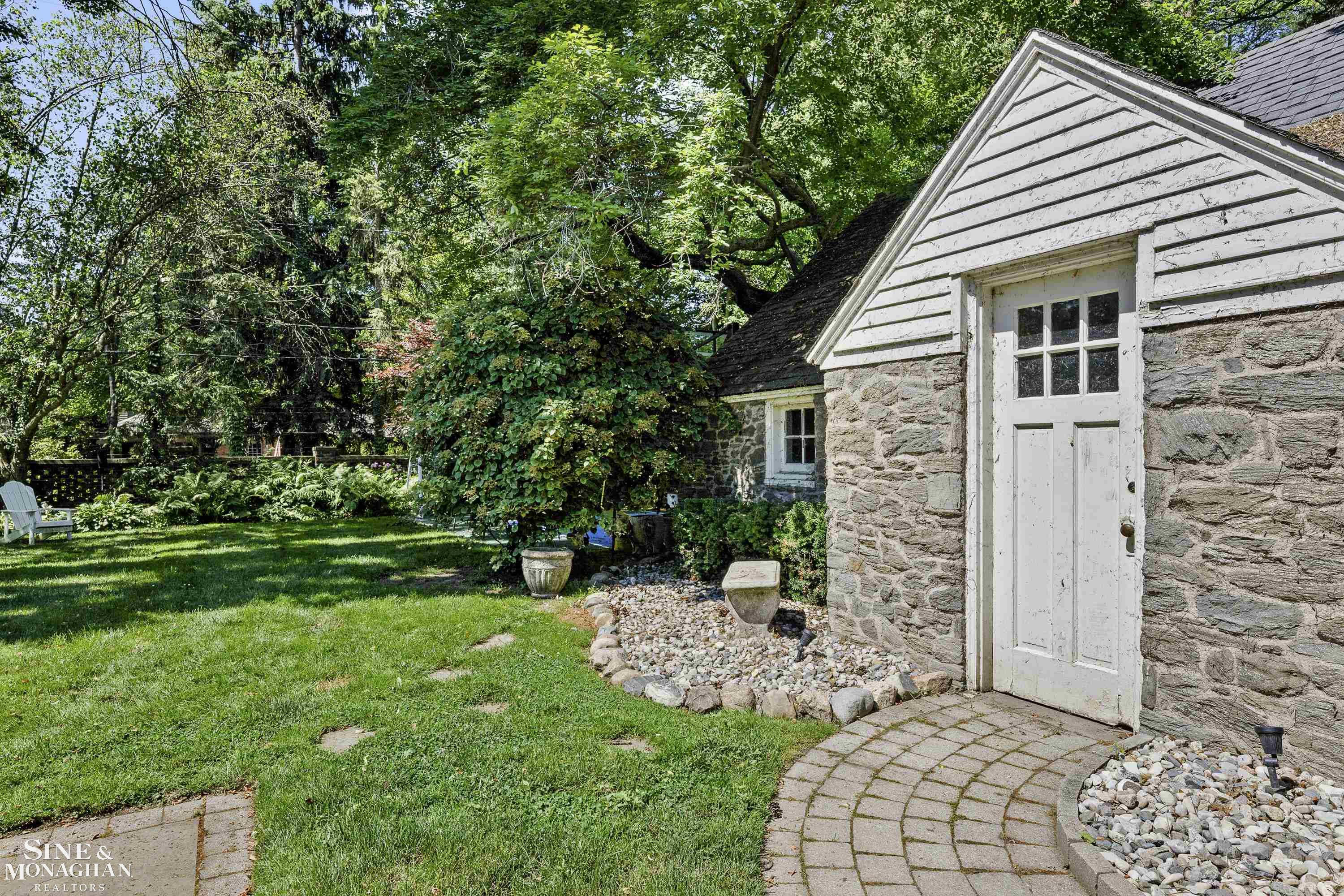 93 Merriweather Road Grosse Pointe, MI 48236 - Photo 60 of 75