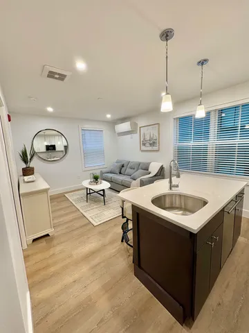 $2,600 | 238 Deer Street, Unit 307, Portsmouth, NH 03801