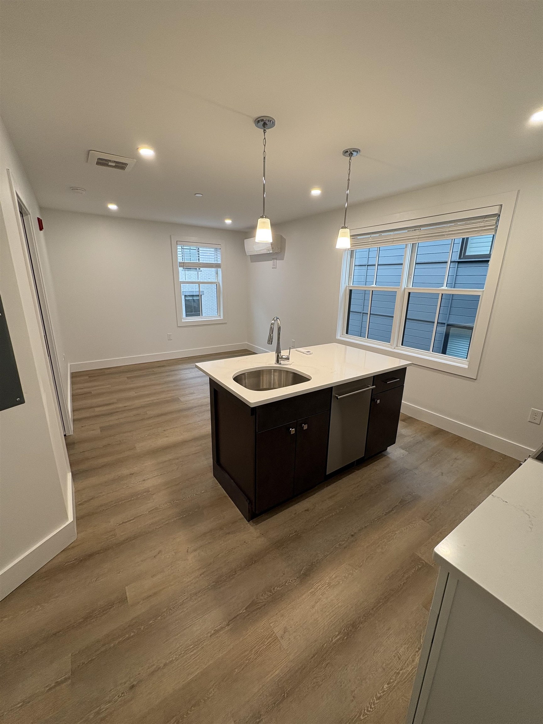 238 Deer Street, Unit 307 Portsmouth, NH 03801 - Photo 5 of 9