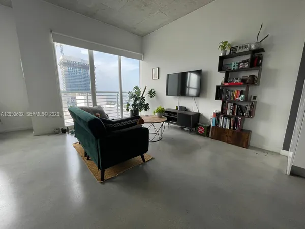 $2,300 | 133 Northeast 2nd Avenue, Unit 2204, Miami, FL 33132