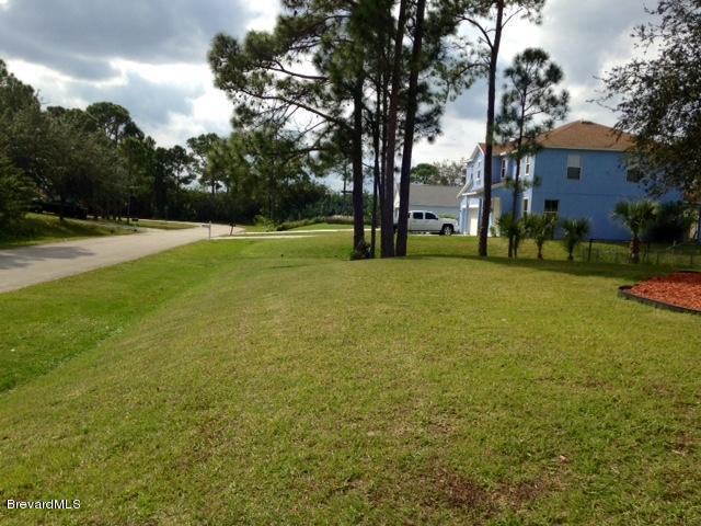2882 Digby Road Southeast Palm Bay, FL 32909 - Photo 3 of 34 To the right...