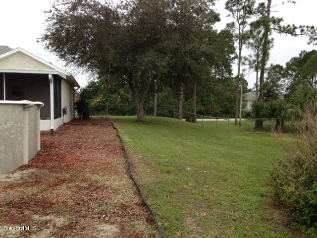 2882 Digby Road Southeast Palm Bay, FL 32909 - Photo 29 of 34 Large Side Yard