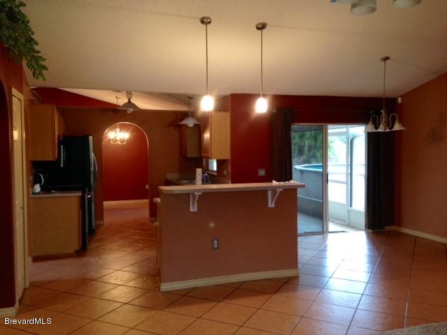 2882 Digby Road Southeast Palm Bay, FL 32909 - Photo 7 of 34 Large Island & Breakfast Bar