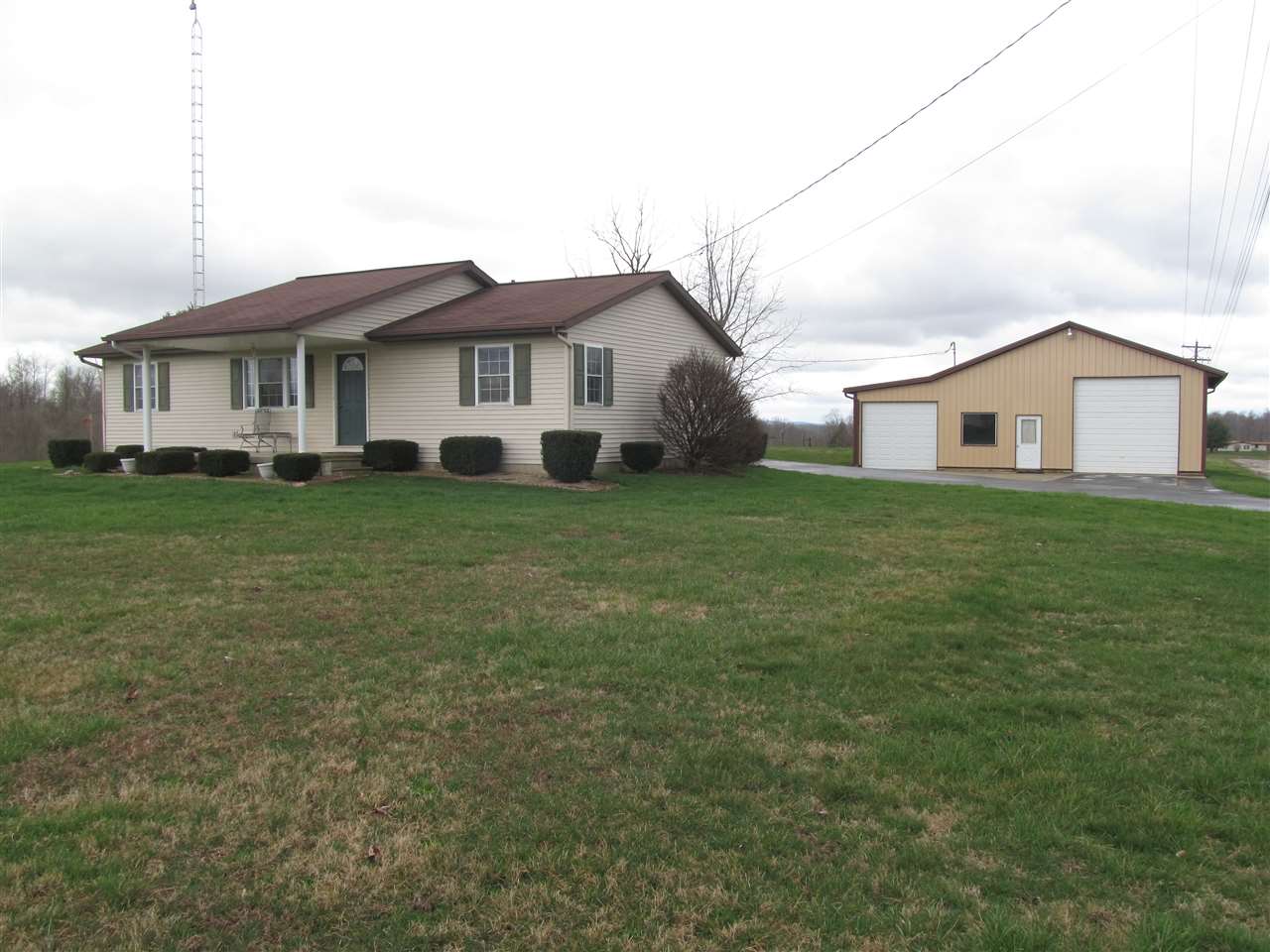 4738 Pinhook Road Bedford, IN 47421 - Photo 1 of 27
